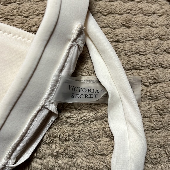 Victoria’s secrets soild white  bikini - Picture 5 of 9